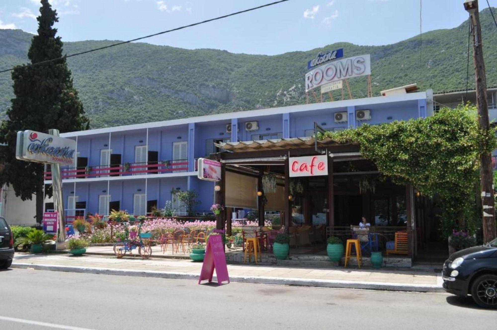 Okeania Seafront Rooms In Kamena Vourla Exterior foto